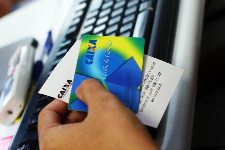 Abono salarial: trabalhador já pode consultar se tem direito ao benefício